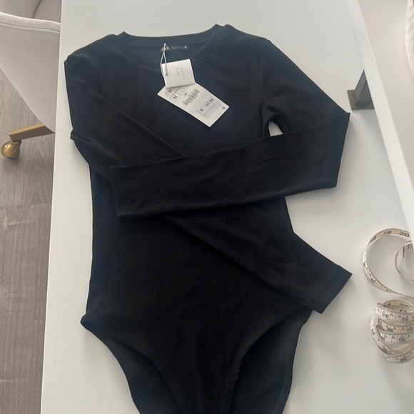 Zara Tops - Zara bodysuit